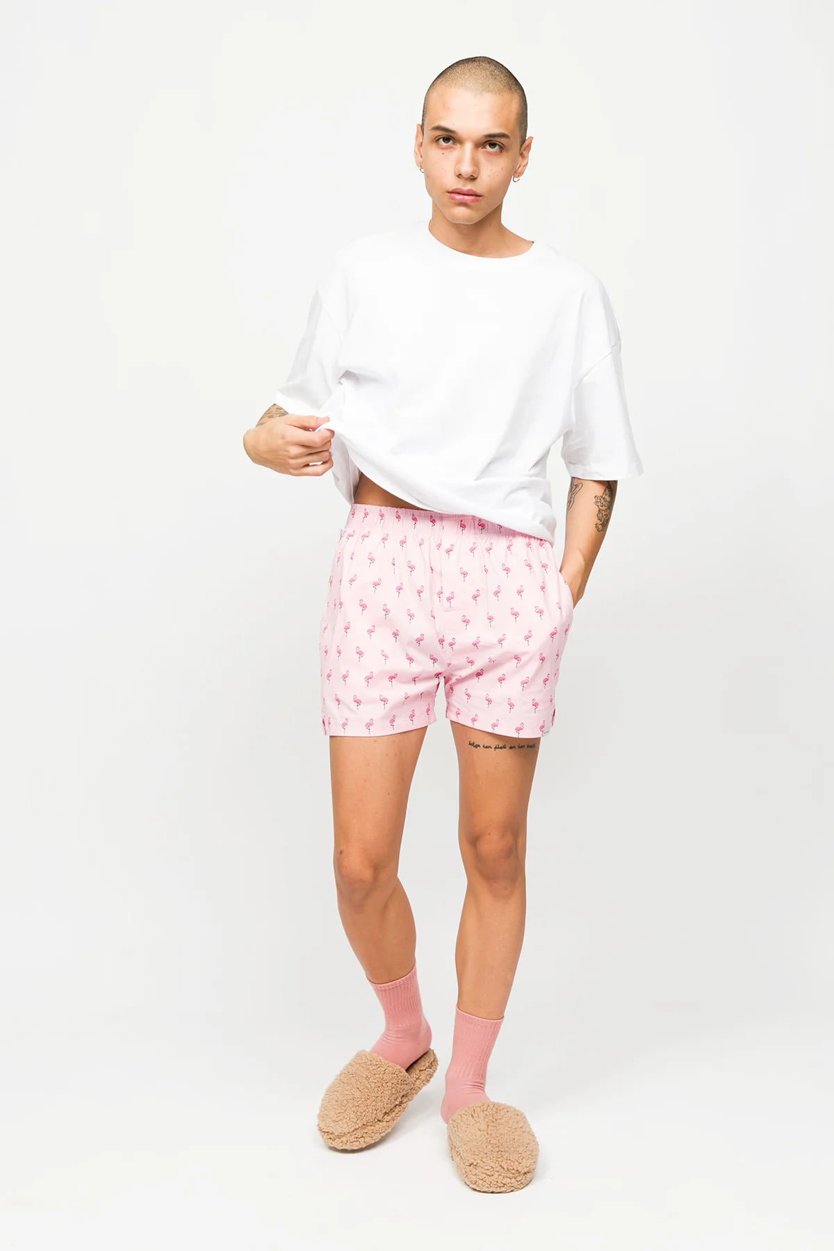 Desenli Erkek Ev Şort – Chill Space Collection – Flamazing - Image 3