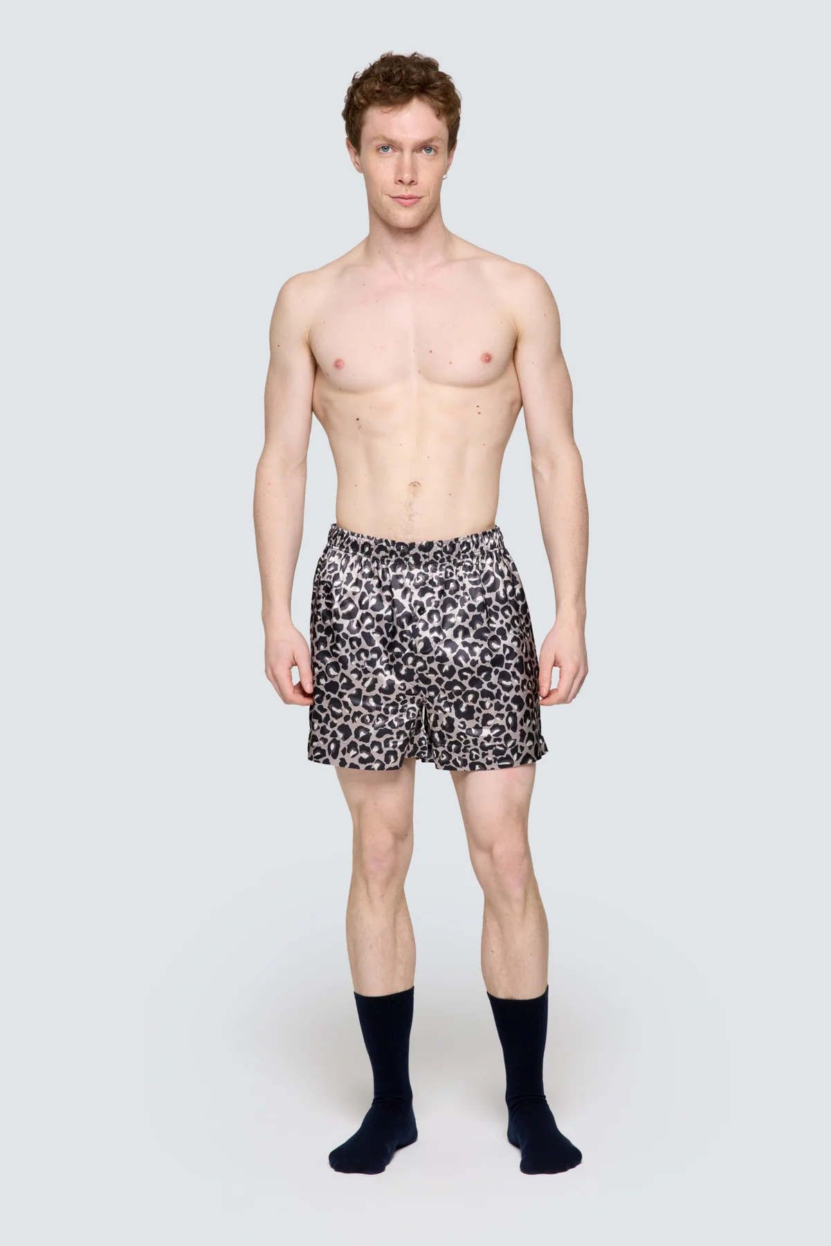 Desenli Erkek Saten Şort - Silky Leopard - Image 3