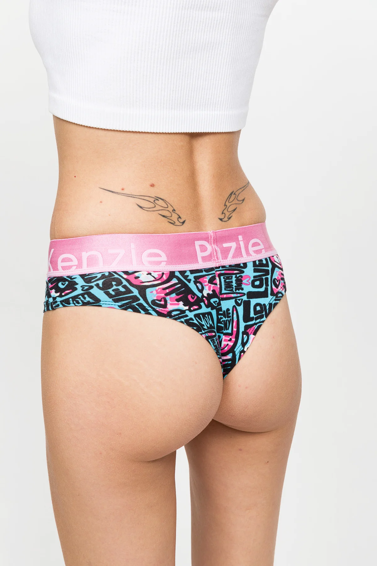 Desenli Kadın Cheeky Külot – Unique Effect – Love Bunny - Image 6