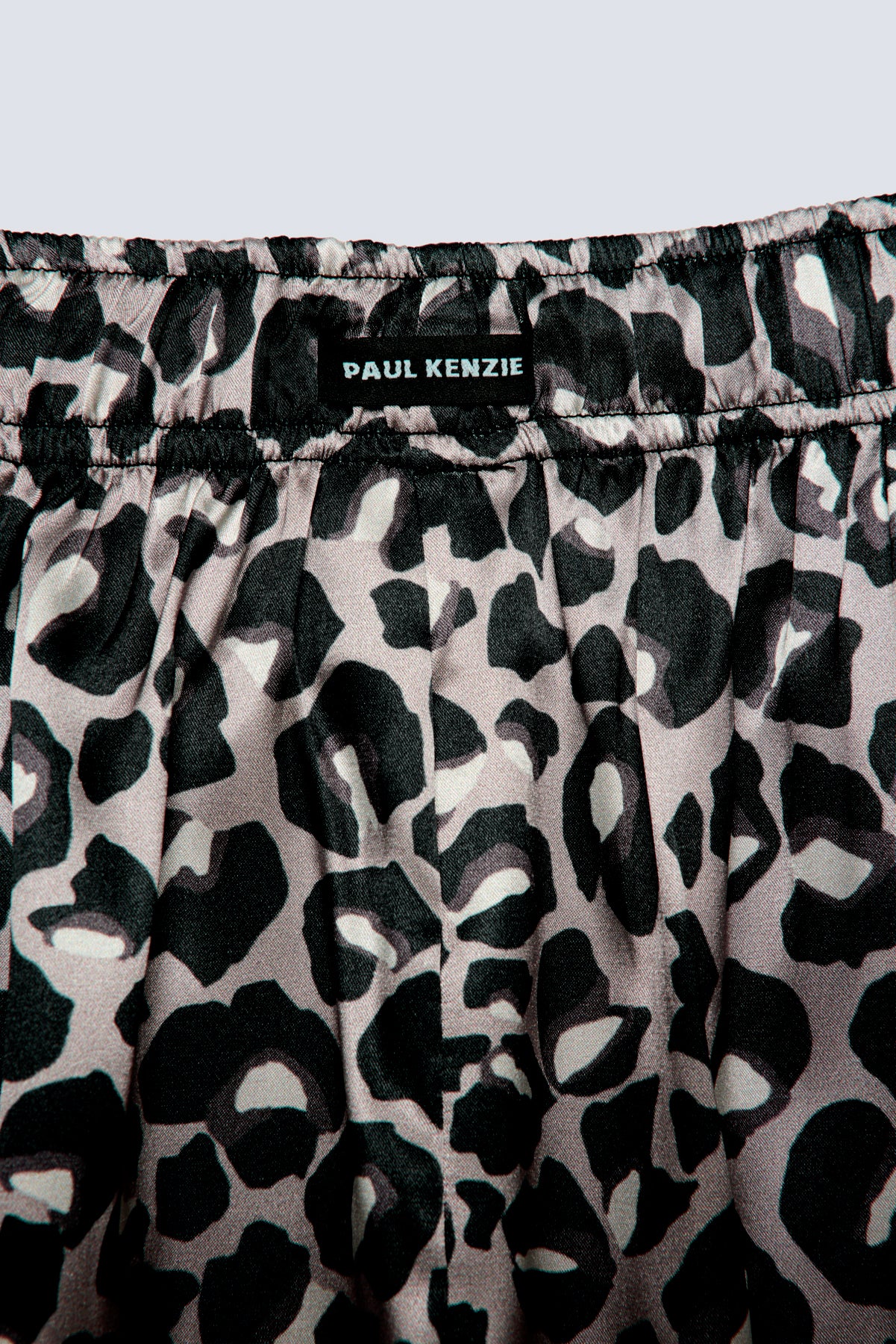 Desenli Kadın Saten Şort - Silky Leopard - Image 3