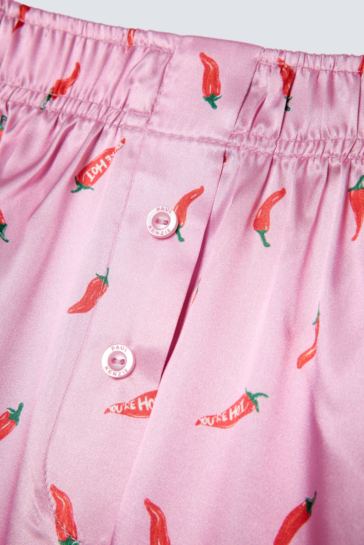 Desenli Kadın Saten Şort - Silky Chili - Image 4